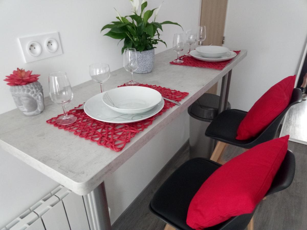 Charmant Appartement Proche Du Centre Ville Кан Экстерьер фото